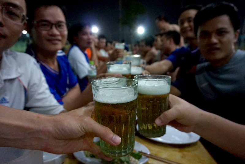 Nơi[-]làm[-]cốc[-]vại[-]chỉ[-]để[-]uống[-]bia[-]hơi[-]Hà[-]Nội